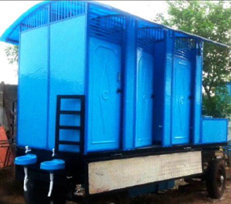 6 Seater Mobile Toilets
